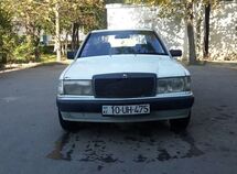 Mercedes 190