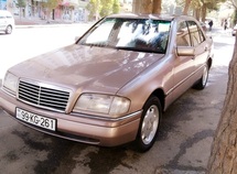 Mercedes C 200