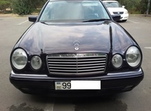 Mercedes E 240