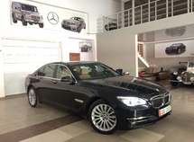 BMW 730