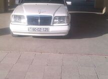 Mercedes E 200