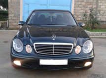 Mercedes E 220