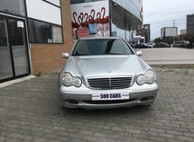 Mercedes E 220