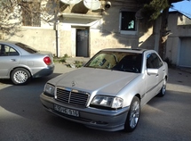 Mercedes C 230