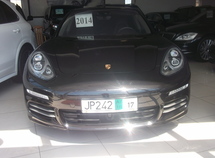 Porsche Panamera 4S
