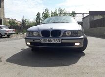 BMW 528