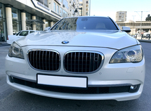 BMW 750