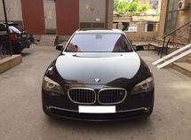 BMW 750