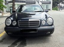 Mercedes E 240