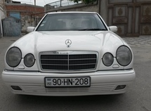 Mercedes E 300