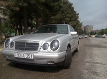 Mercedes E 300