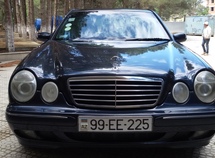 Mercedes E 220