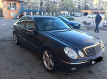 Mercedes E 320