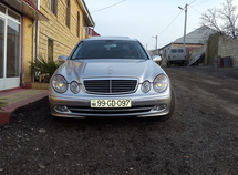 Mercedes E 240