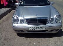 Mercedes E 240