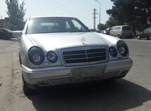 Mercedes E 300