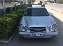 Mercedes E 220