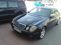 Mercedes E 220