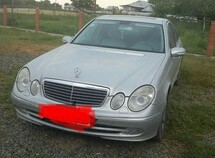 Mercedes E 320