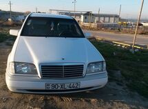 Mercedes C 180