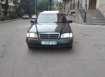 Mercedes C 180