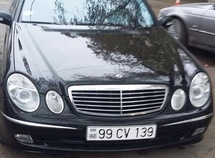 Mercedes E 320