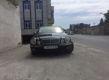 Mercedes E 220