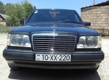 Mercedes E 220
