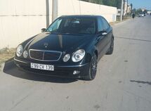 Mercedes E 320