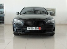 BMW 750