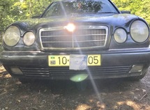 Mercedes E 300