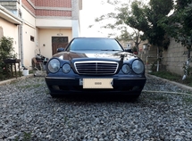 Mercedes E 240