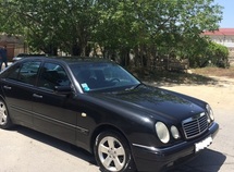 Mercedes E 200