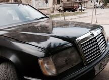 Mercedes E 200