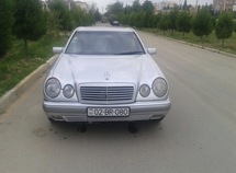 Mercedes E 200