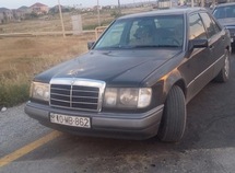 Mercedes E 200