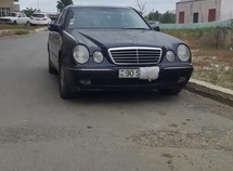 Mercedes E 240