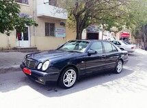 Mercedes E 240