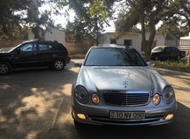 Mercedes E 320