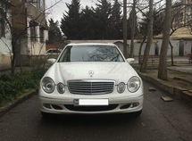 Mercedes E 240
