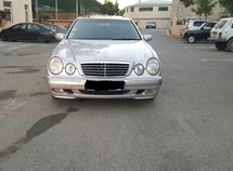 Mercedes E 240
