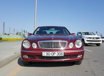 Mercedes E 200