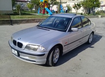 BMW 323