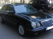 Mercedes E 240