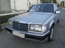 Mercedes E 200