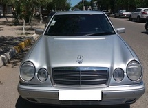 Mercedes E 240