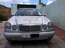 Mercedes E 240