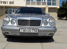Mercedes E 240
