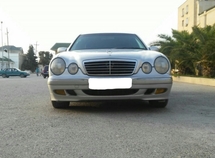 Mercedes E 220