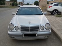 Mercedes E 200